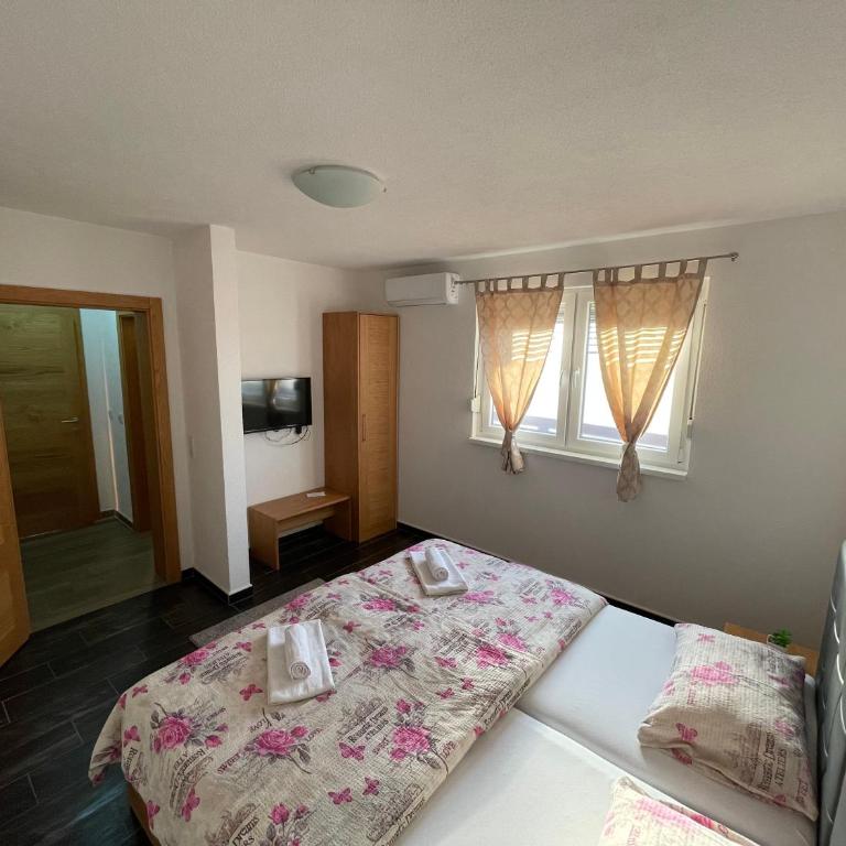 Villa Maja - Deluxe Room - 9