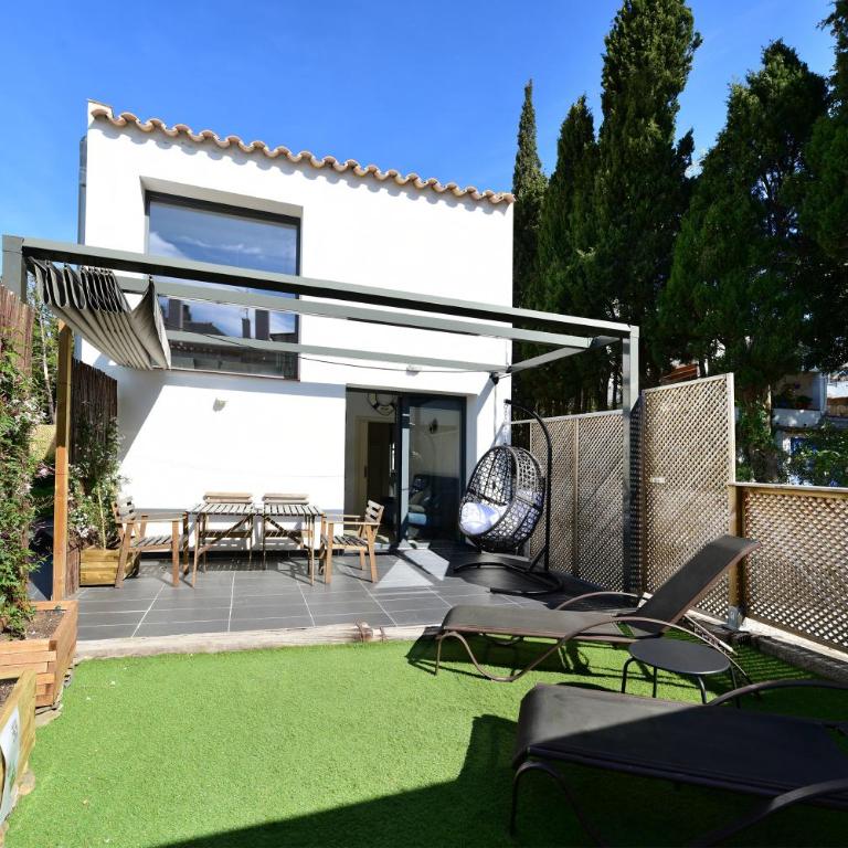 Dúplex Luminoso en el centro de CADAQUÉS - Apartamento de 2 dormitorios - 1
