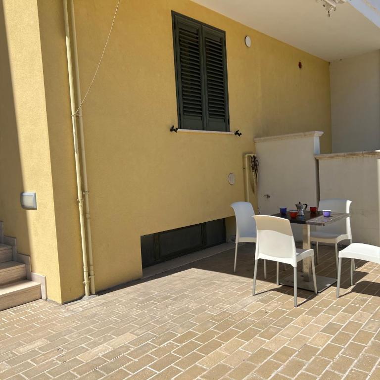 Rosmini Apartment - parcheggio-veranda - Baia Verde - Lido - by Click Salento - Casa con 1 Camera da Letto - 1