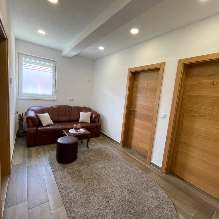 Villa Maja - Deluxe Double or Twin Room - 13
