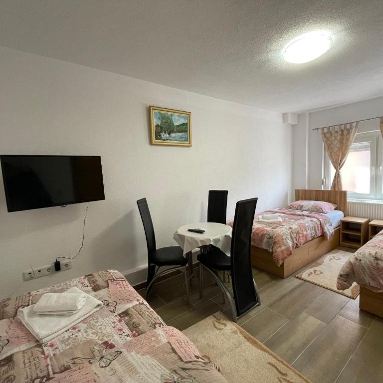 Villa Maja - Standard Triple Room - 9
