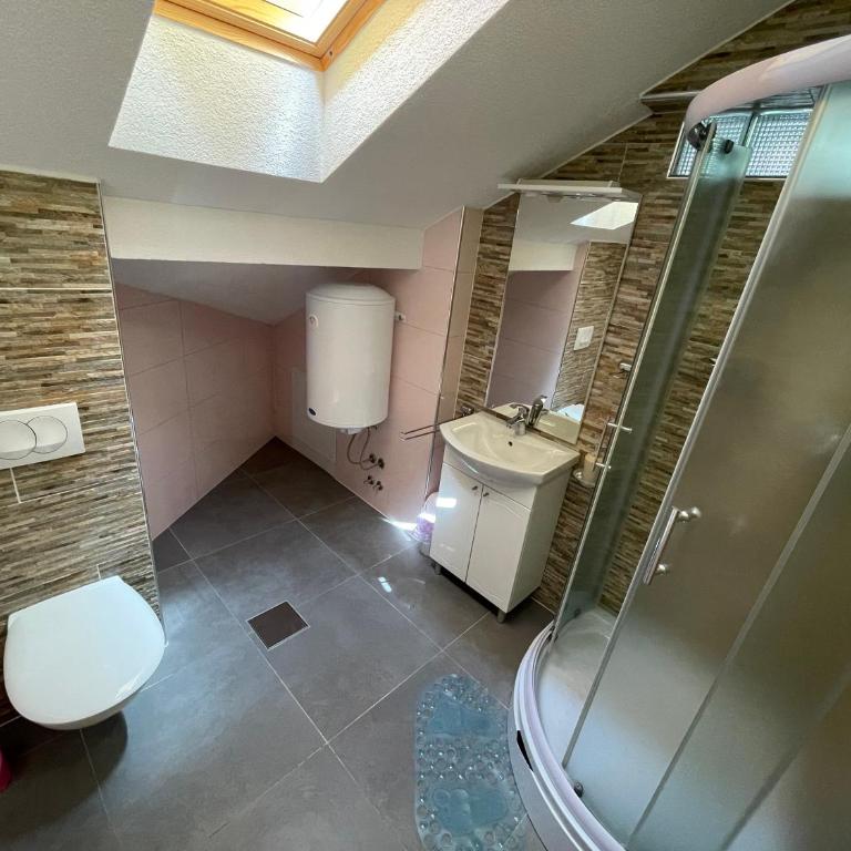 Villa Maja - Apartment with Balcony - 14