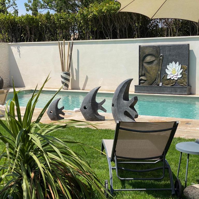 Mas Beau Soleil & Spa Cottages DeCharme avec Jacuzzi&Jardin Privés - Maison de Vacances - 12