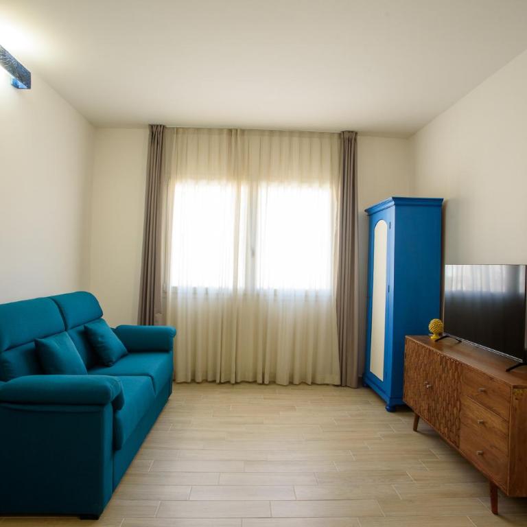 CENTRAL STATION APARTMENTS - Fanale Rentals - Deluxe Apartment - 5