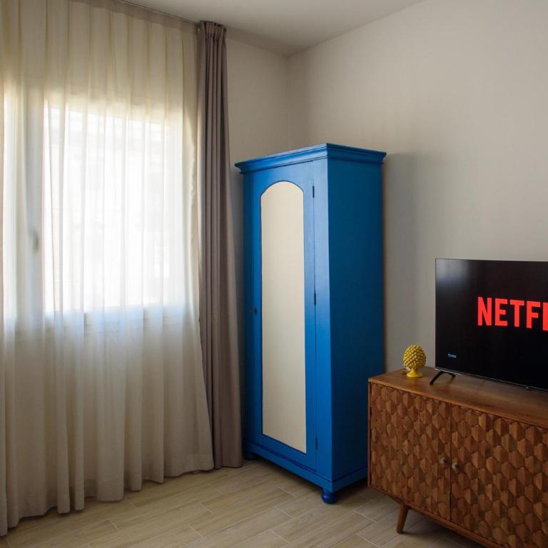 CENTRAL STATION APARTMENTS - Fanale Rentals - Deluxe Apartment - 8