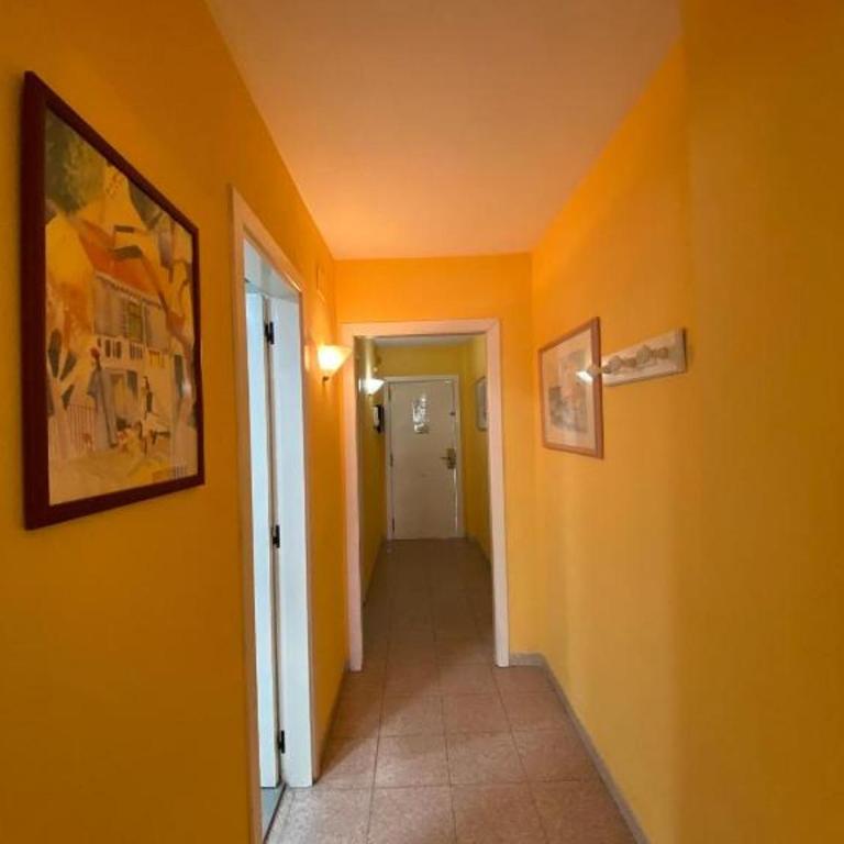 APARTAMENTO CERCA DEL PASEO Y PORT AVENTURA - Apartamento con vistas a la piscina - 4