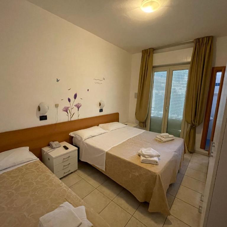 Hotel Marina Depandance - Camera Tripla Basic - 1