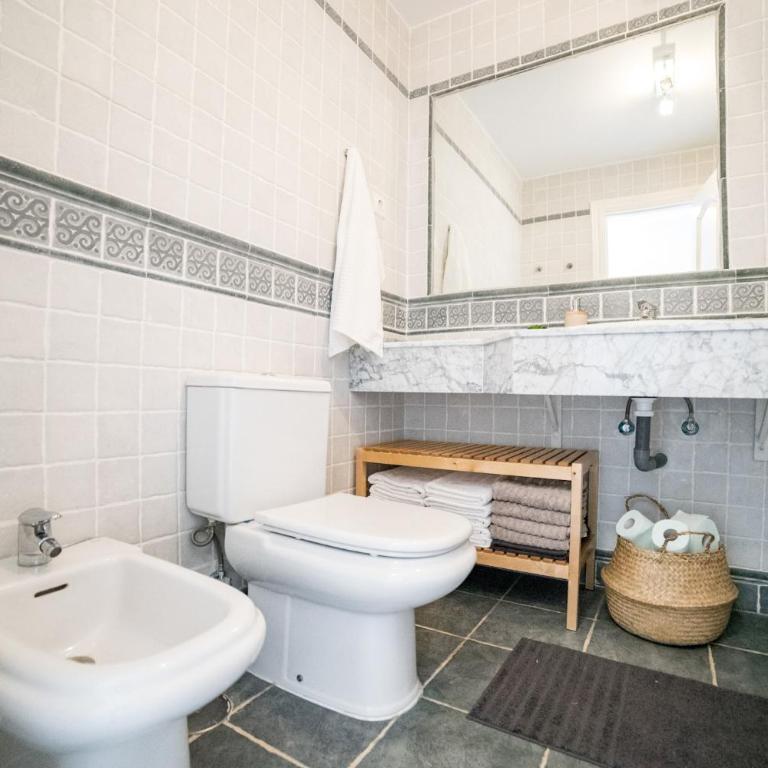 Cozy 2 Bedroom Apartment in Nueva Andalucia - Apartment with Terrace - 12