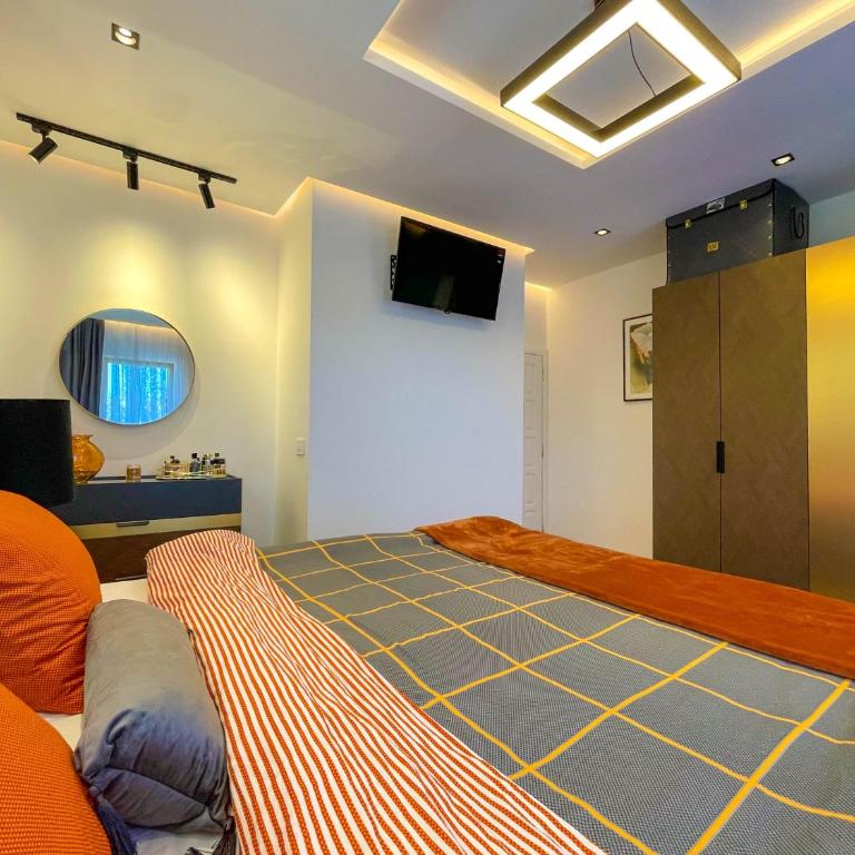 B&B Lovac - Suite sa Bračnim Krevetom (King-size) i Pogledom na Bazen - 3