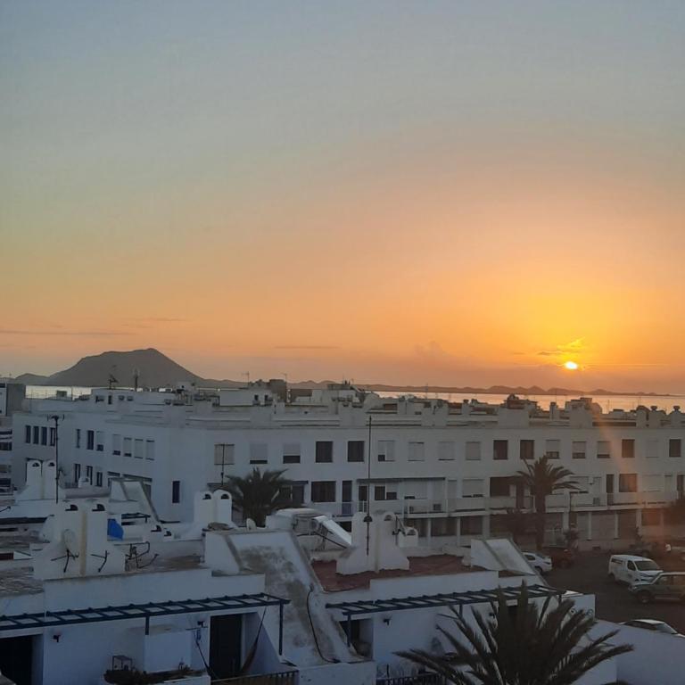 Sun & Surf Loft, near main street and beach, Wifi fiber, winter garden with sea view - Apartamento de 2 dormitorios - 1