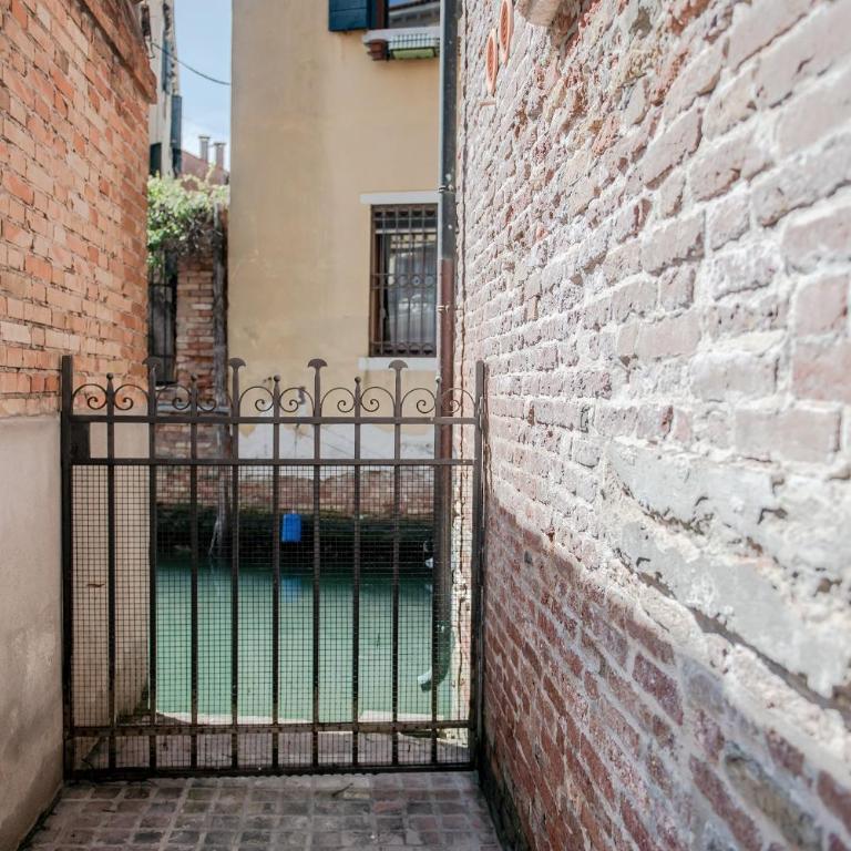 Gondola Rosa, incantevole vista sul canale - Superior Studio - 14