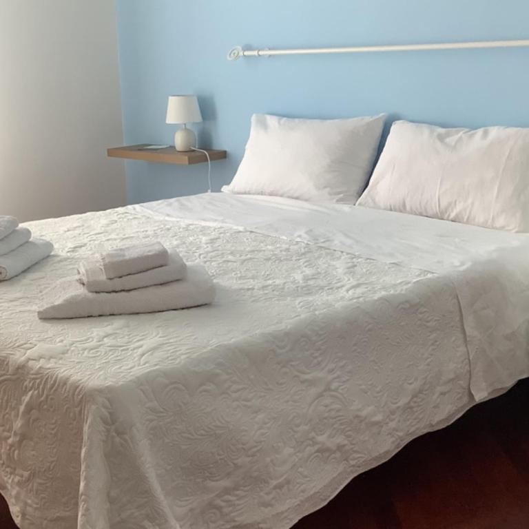 Leo's Home - Three-Bedroom Apartment - 7
