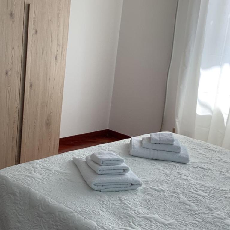Leo's Home - Three-Bedroom Apartment - 8