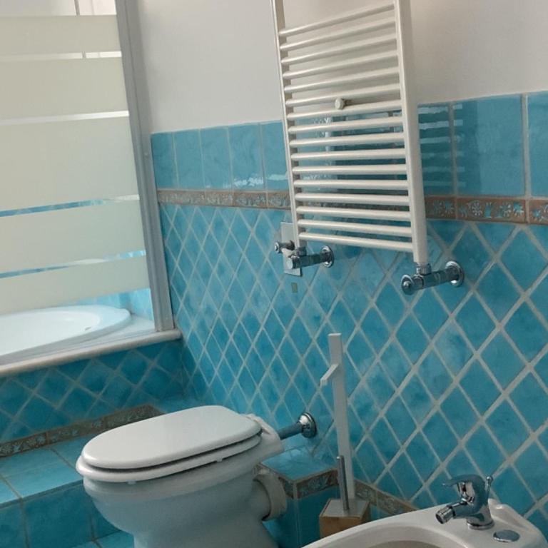 Leo's Home - Three-Bedroom Apartment - 9