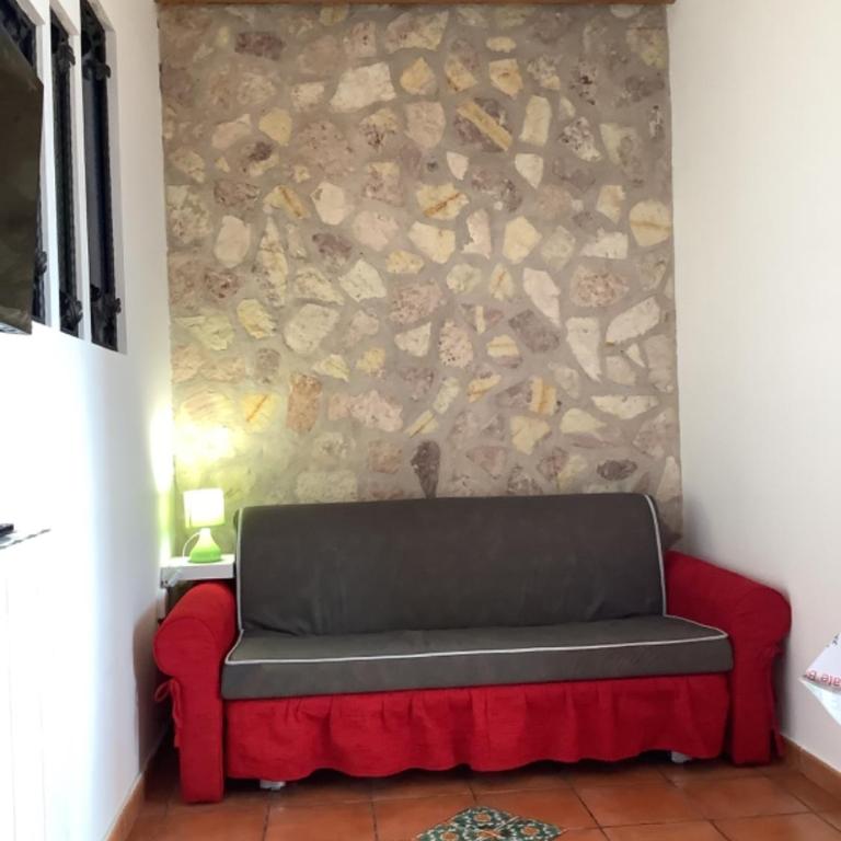 Leo's Home - Three-Bedroom Apartment - 14