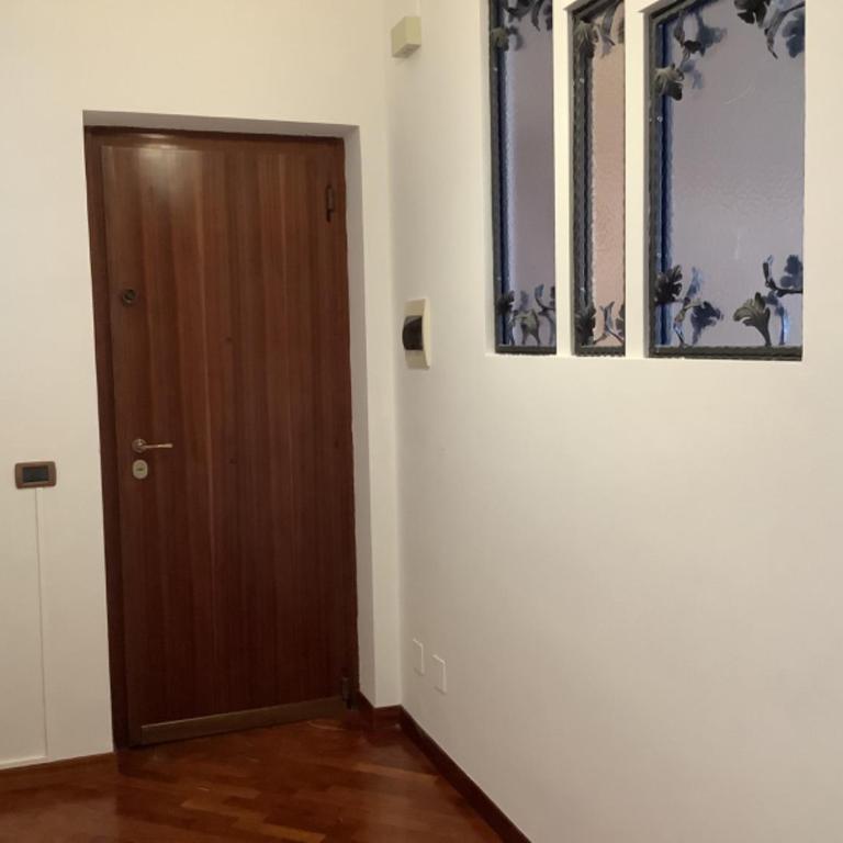 Leo's Home - Three-Bedroom Apartment - 18