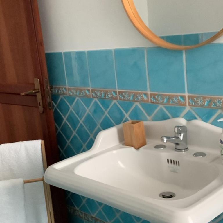 Leo's Home - Three-Bedroom Apartment - 20