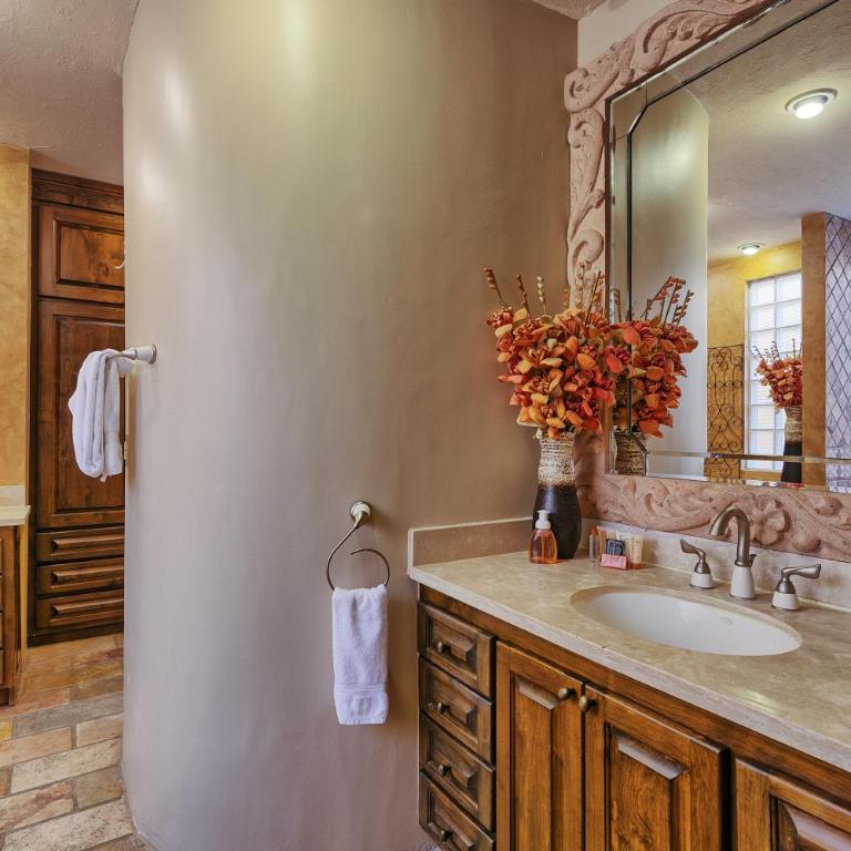 Casa de Bella Suenos at Bella Sirena - Three-Bedroom Villa - 14