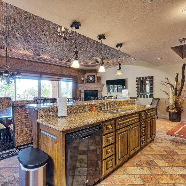 Casa de Bella Suenos at Bella Sirena - Three-Bedroom Villa - 34