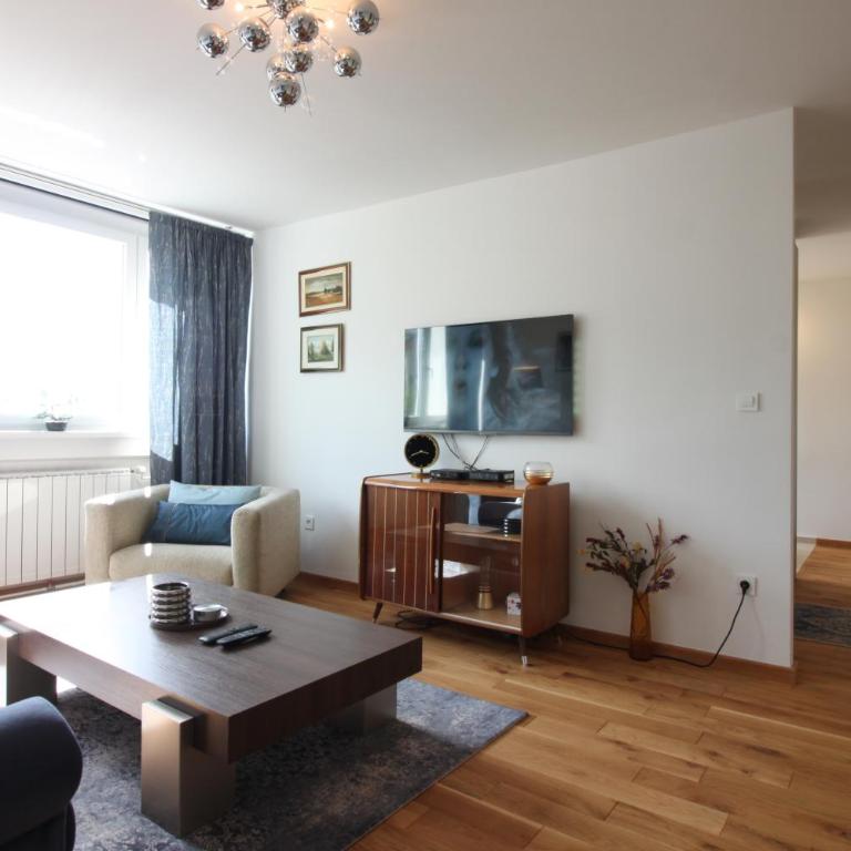 Lovely Apartment - One-Bedroom Apartment - 4