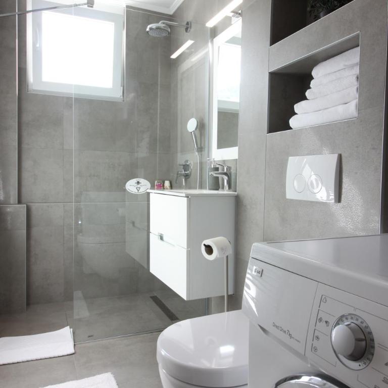 Lovely Apartment - One-Bedroom Apartment - 12