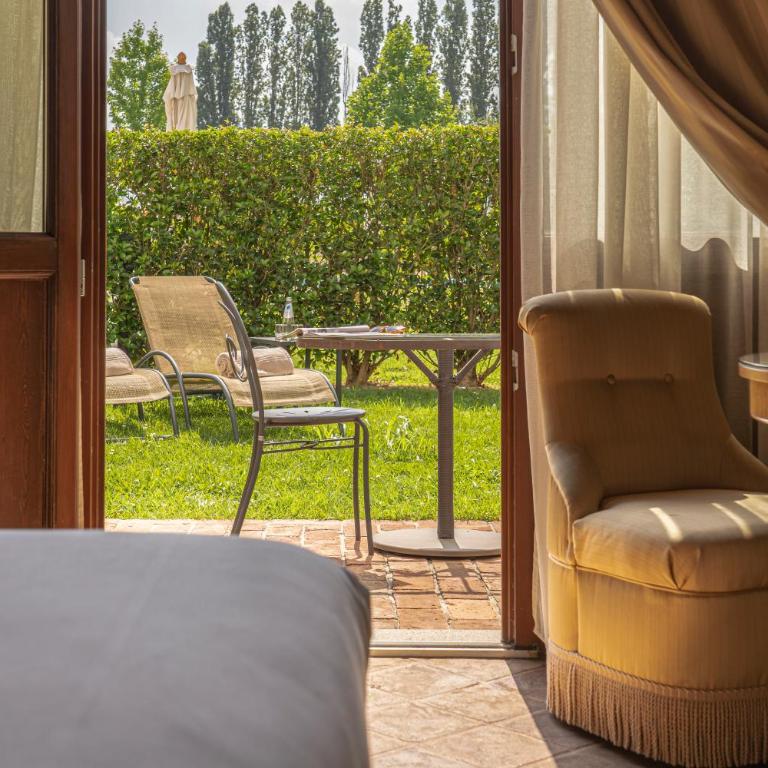 Hotel Villa Barbarich - Double Room with Garden View - 2
