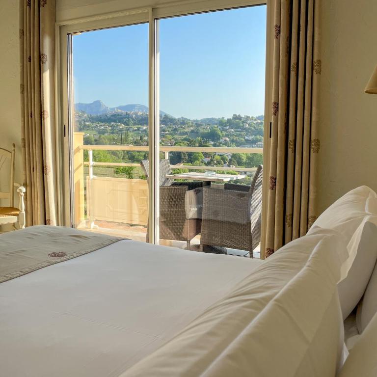 Hotel Marc-Hely - Chambre Double Supérieure avec Balcon - 5