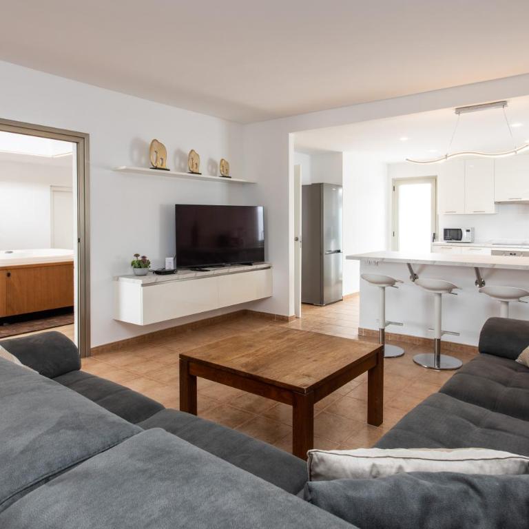 Luxury Villa Perla - Three-Bedroom Villa - 13