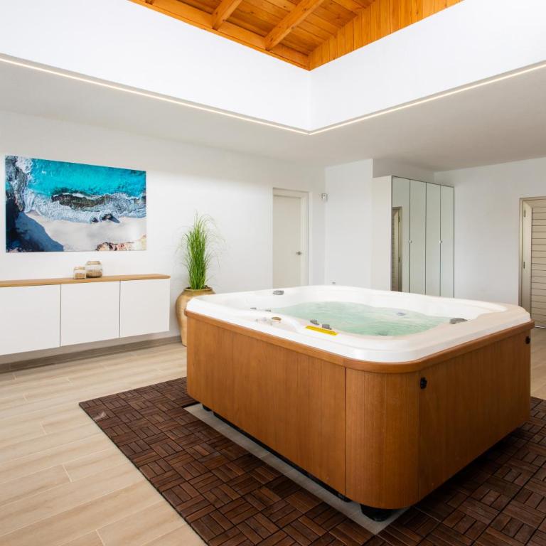 Luxury Villa Perla - Three-Bedroom Villa - 44