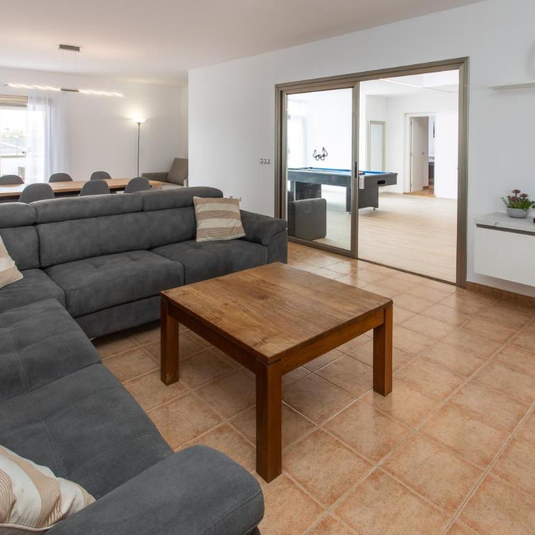 Luxury Villa Perla - Three-Bedroom Villa - 41