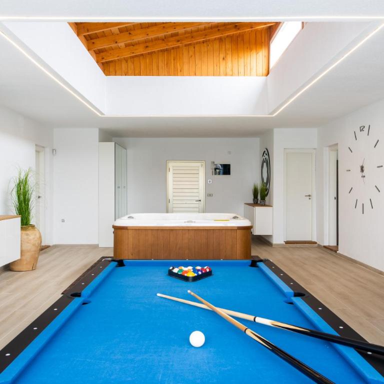 Luxury Villa Perla - Three-Bedroom Villa - 46