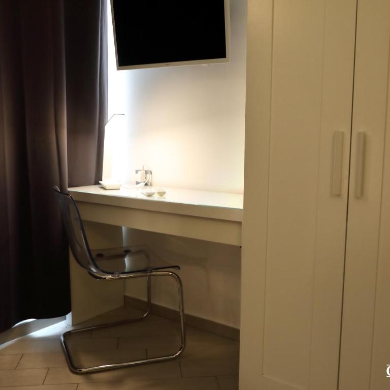 Up Hotel - Deluxe Twin Room - 2
