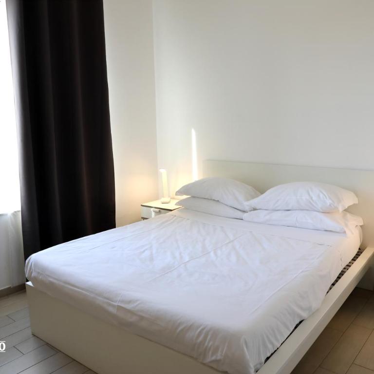 Up Hotel - Deluxe Double Room - 6