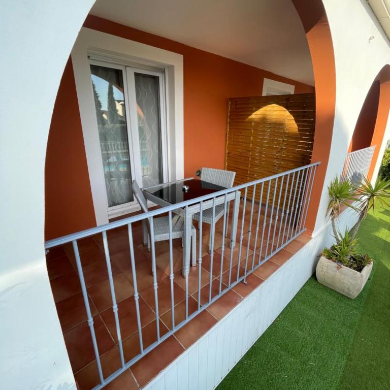 Hôtel Athéna - Chambre Double Classique avec Terrasse - 2