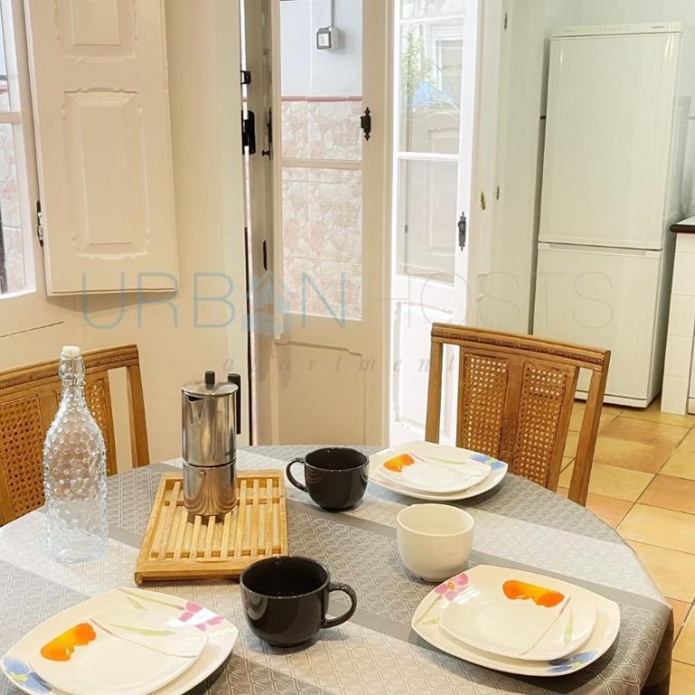 Vivienda turistica con encanto centrico, wifi y patio - Apartment with Terrace - 17