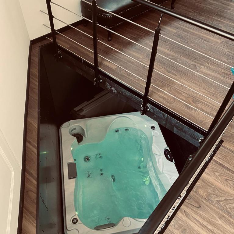 Mieuxqualhotel jacuzzi privatif La retro - Appartement 1 Chambre - 19