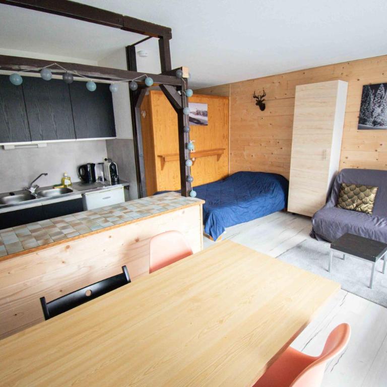 Relai S11 Grand et lumineux studio avec coin montagne 4-6 pers, WIFI, 30m des pistes, grand balcon, DRAPS NON COMPRIS - Studio - Vue sur Montagne - 8