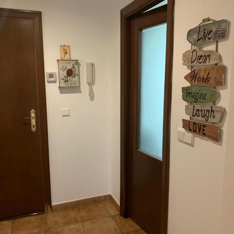 Apartamento con jardín privado y acceso a piscina - Apartamento de 3 dormitorios - 2