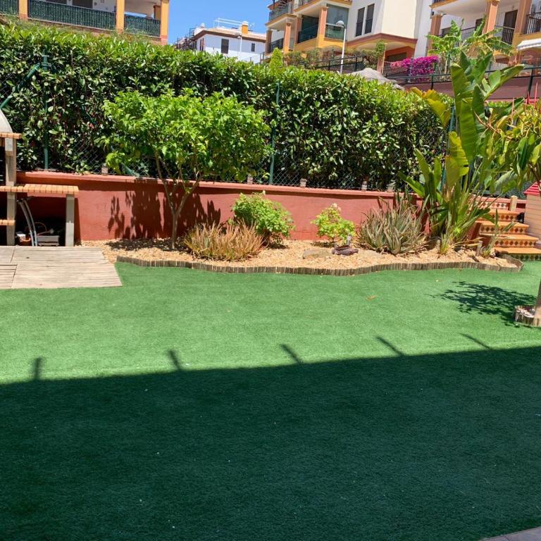 Apartamento con jardín privado y acceso a piscina - Apartamento de 3 dormitorios - 17
