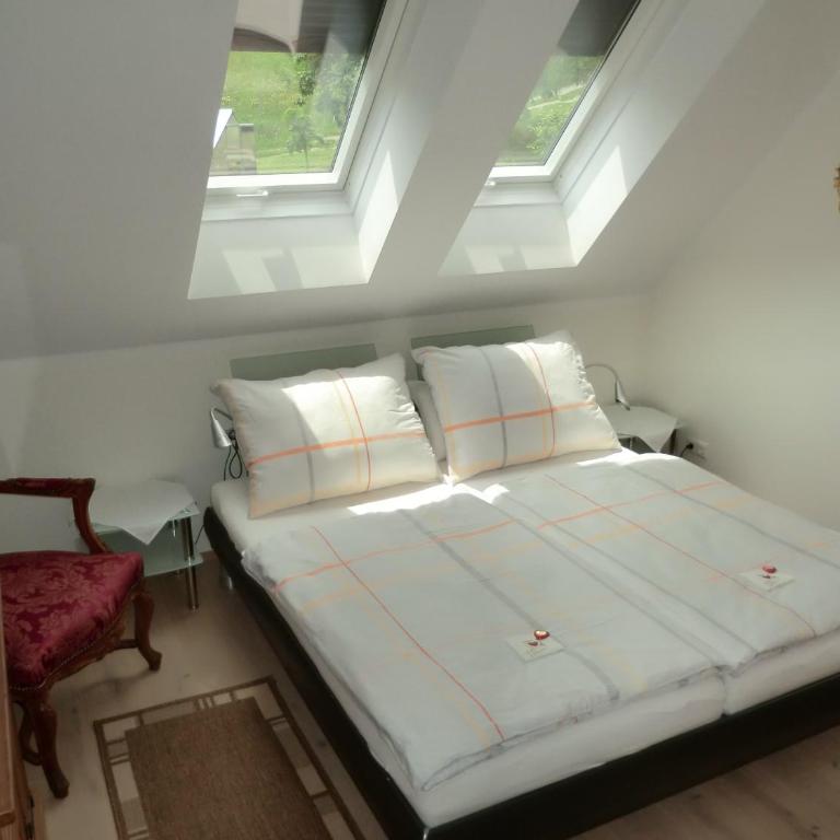 Exklusive Ferienwohnung / STAINZ / Luxury holiday Apartment - Apartment mit 2 Schlafzimmern - 23