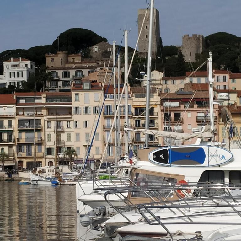 Ferretti 36 ' Bateau à Quai Vieux-Port Cannes Festival La Croisette - Mobile Home - 33