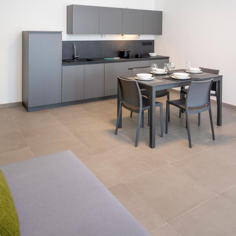 Corte Rocchetti Suite - Appartamento con 2 Camere da Letto - 7