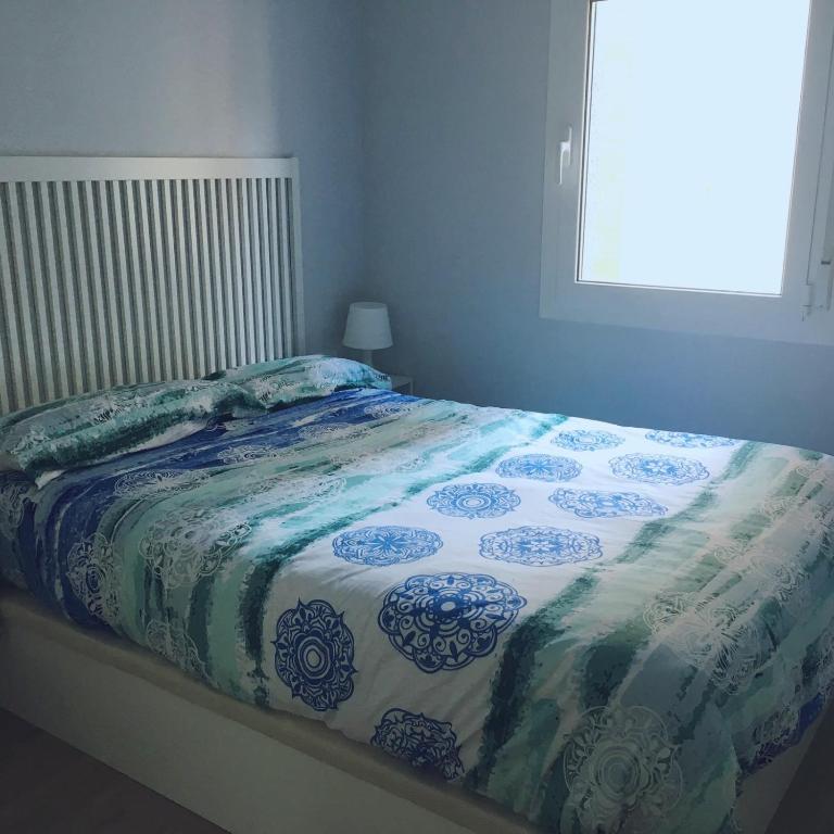 Apartamento a 50 mts playa con piscina en Blanes muy céntrico y acogedor. - Apartamento de 2 dormitorios - 6
