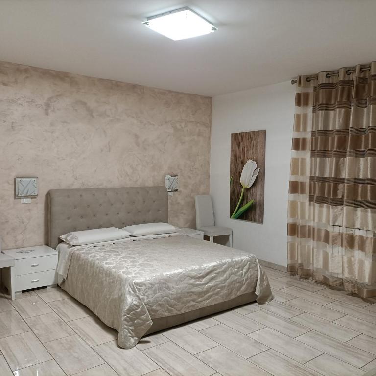 Affittacamere V Torre V Nigrisoli a Porta San Vitale - Luxury Triple Room - 1