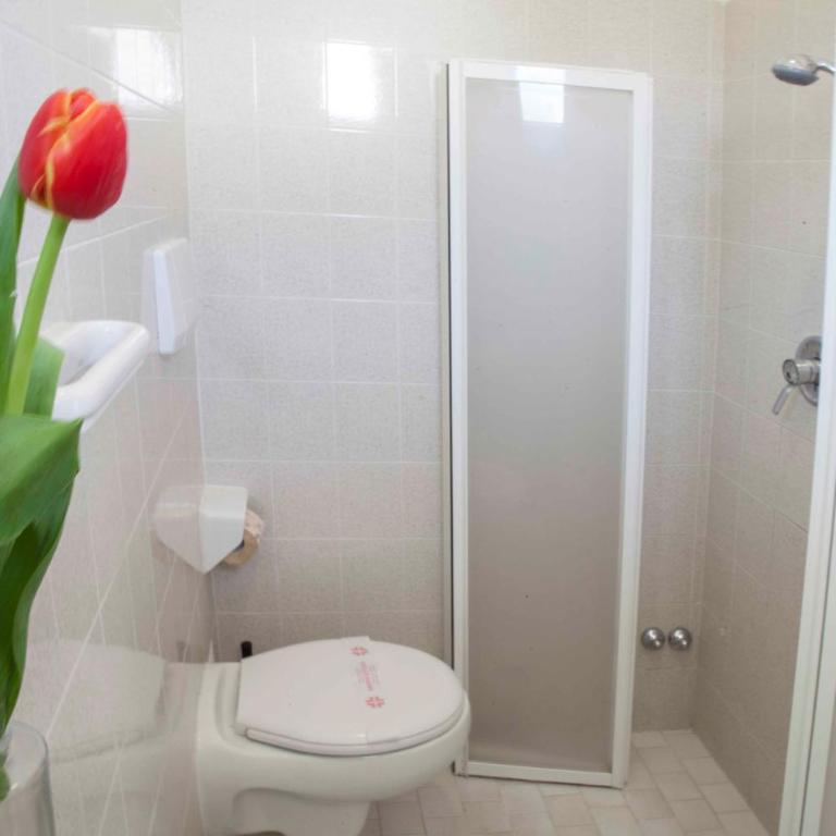 Hotel Villa Lina ANGOLO VIALE DANTE - Double or Twin Room with Side Sea View - 3