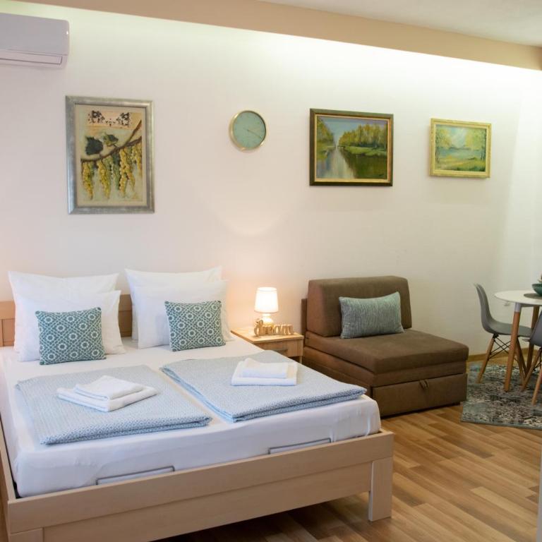 Villa Acapulco - Studio Apartment - 1