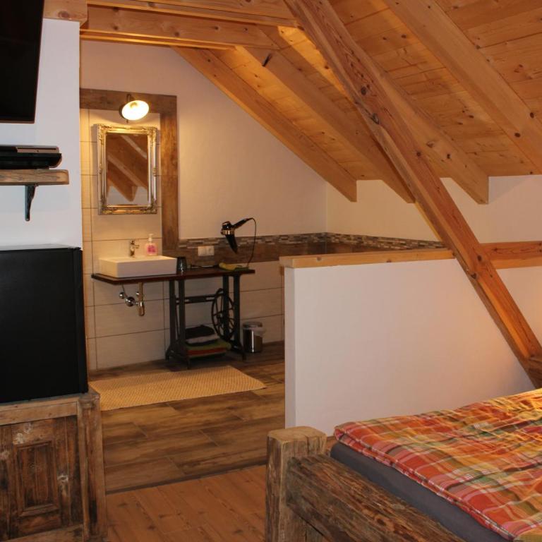 Tiefala's Eck - Deluxe Doppelzimmer mit Balkon - 1