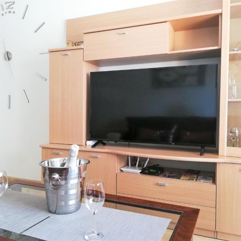 Nice Home Family - Alojamientos La Torre - Three-Bedroom Apartment - 16