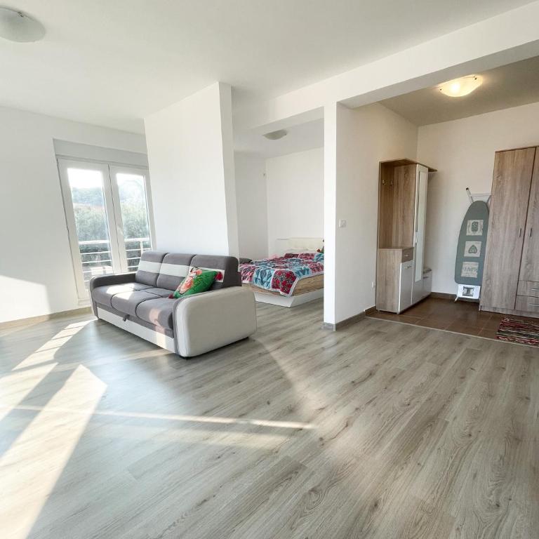 UpART House - Četvorokrevetna Soba s Terasom - 10