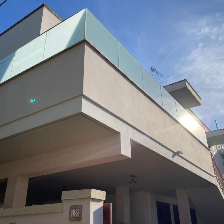Appartamento a pochi passi dal mare - Three-Bedroom Apartment - 1